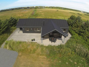 Holiday Home Ilmatar - 650m from the sea by Interhome